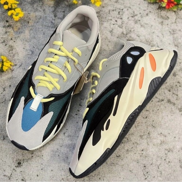 Yeezy boost 700 wave runner - Picture 1 of 7